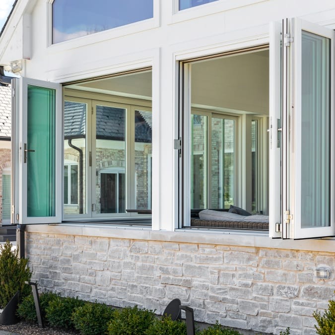 Bifold windows with phantom screens