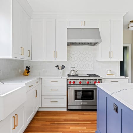 Two Tone Cabinets and Quartz Countertops