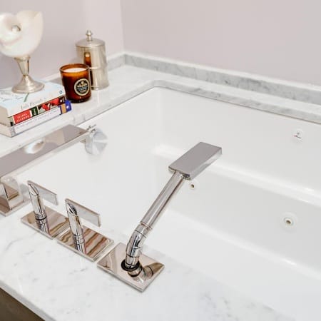 Tub Filler with  Hand Sprayer