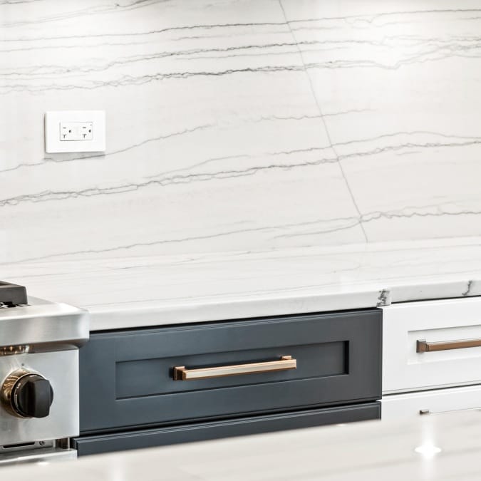 Dual Tone Shaker Cabinetry