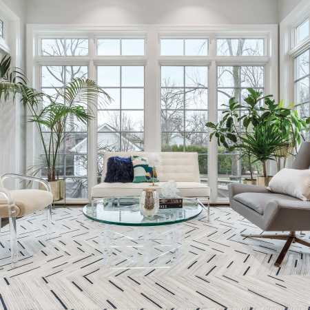 Solarium with patio deck access