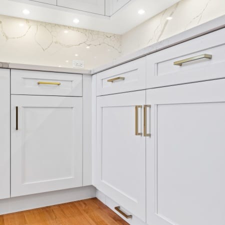 Toe Kick Integrated Pull Out Step Stool