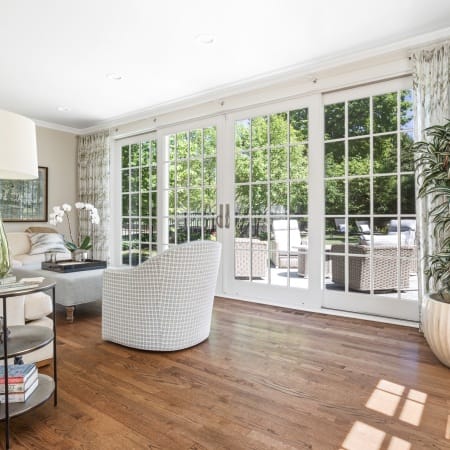 Hardwood Floor Throughout