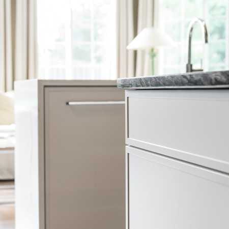 Push to Open and Closer Drawers