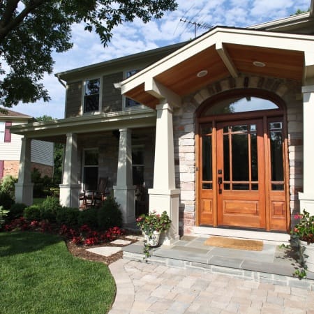 Composite Tapered Squared Columns in New Portico
