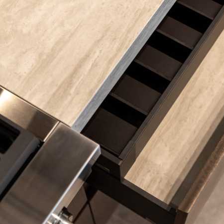 DOCA internal drawers