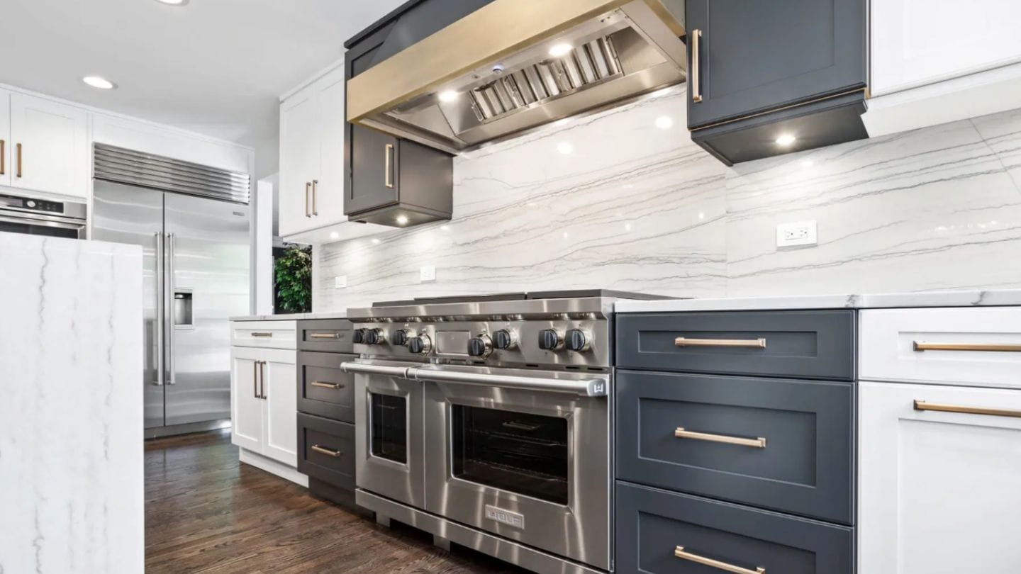 Inset vs Overlay Cabinets: Choosing the Best Fit for Your Kitchen Space